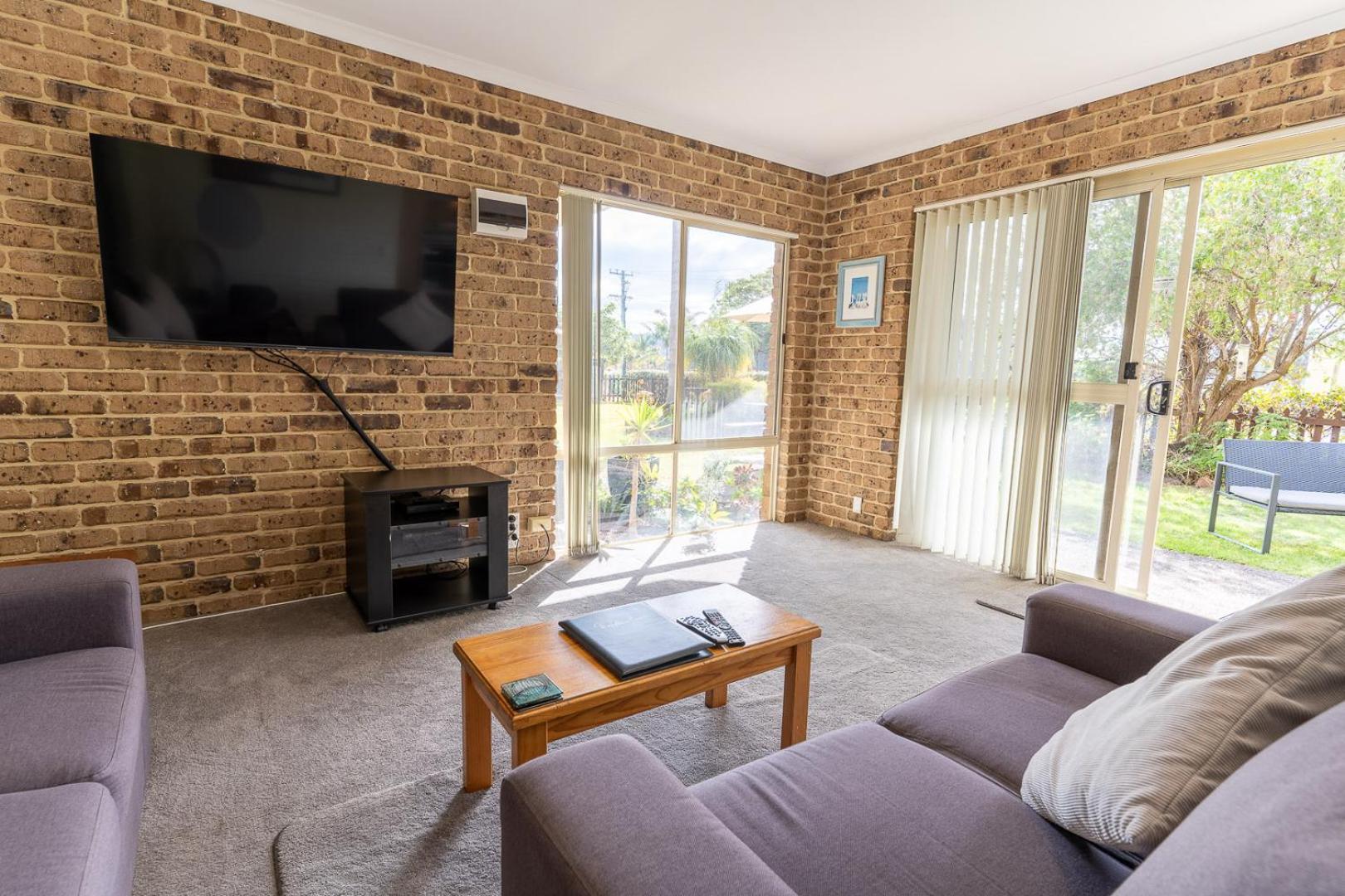 Beachfront Apartments Merimbula Exterior foto